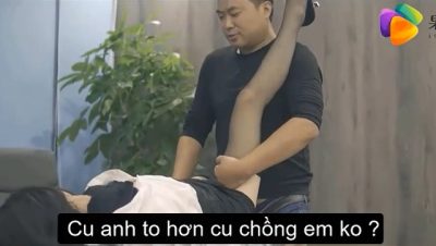 Chồng hèn để vợ mình bị tên sếp đụ nát lồn trong văn phòng riêng